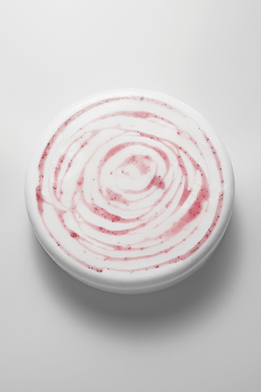 Dessert gelato con acqua di rose